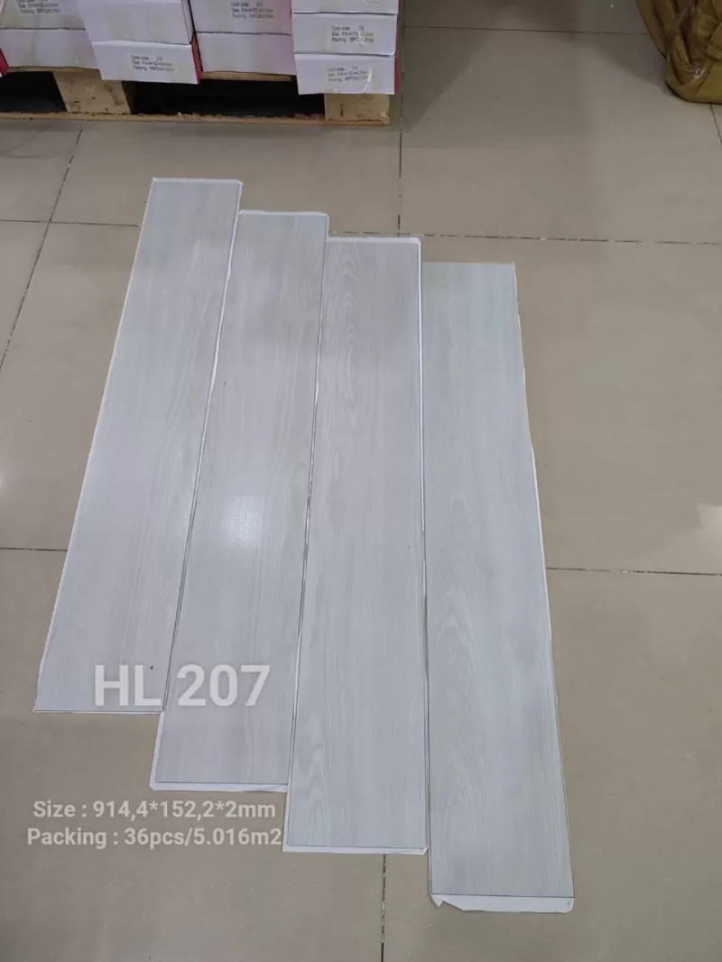 SÀN NHỰA HL207 