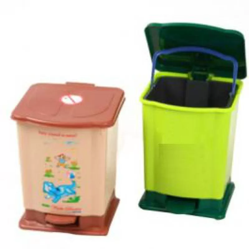 Thùng rác nhựa đạp chân gia đình