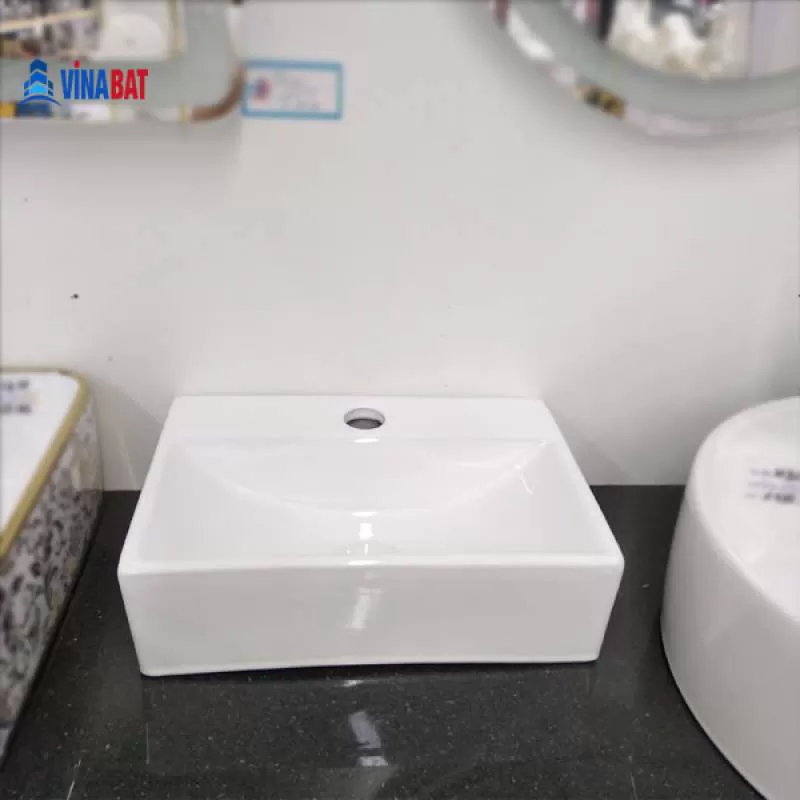 Chậu treo tường mini Macbolo MBL2536
