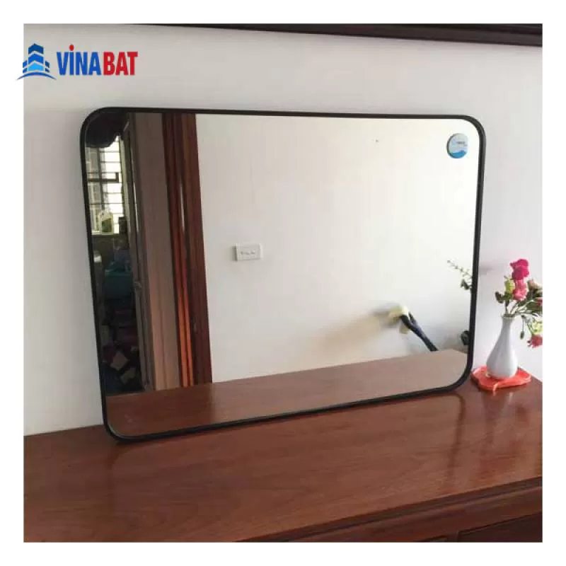 Gương soi phòng tắm HAIFA D804C viền thép màu đen 60x80cm