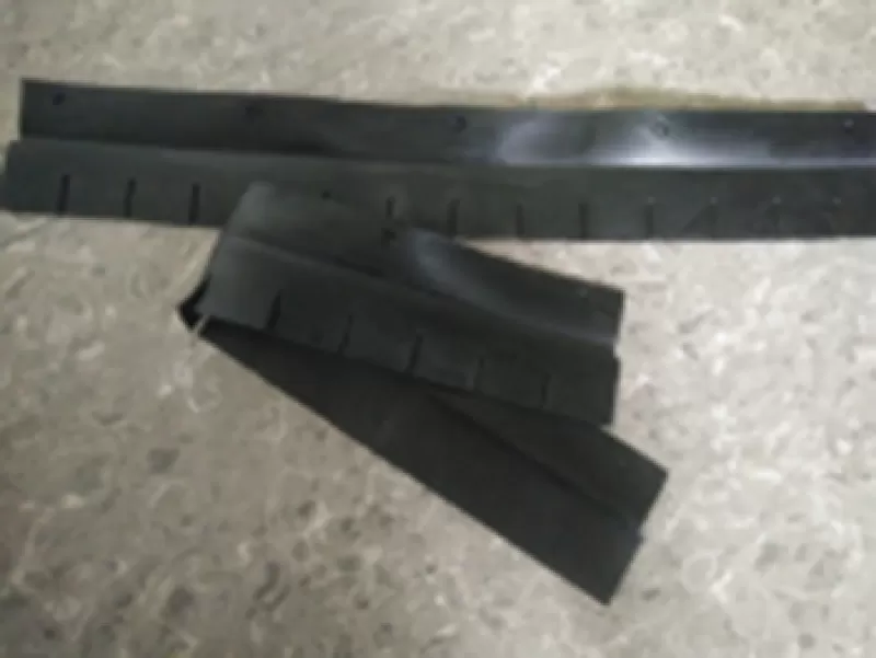 Lá cao su xe CW-103/2 (lắp thùng chứa rác)
