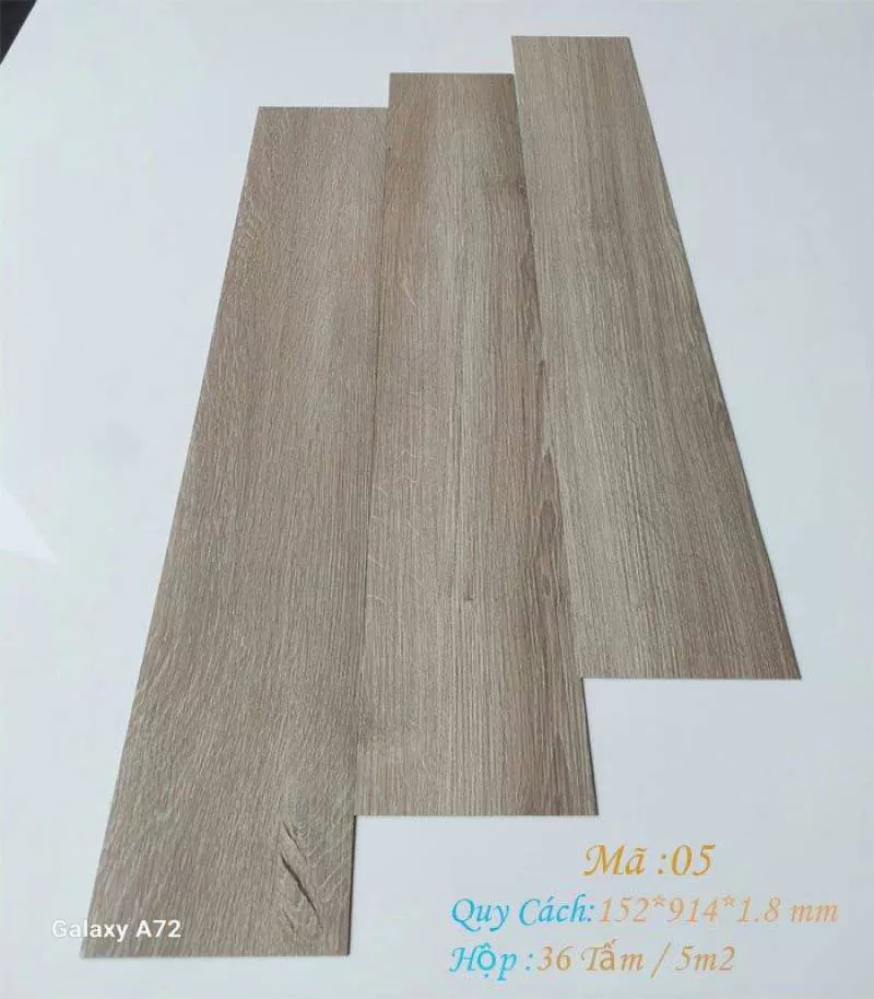 Sàn Nhựa Dán Keo M05 – 1.8*152*914 MM Siêu Đẹp