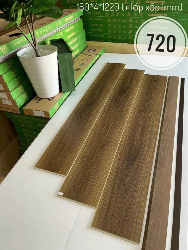 SÀN NHỰA HÈM KHOÁ CAO CẤP 5mm – 720