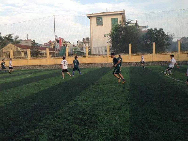 Sân tennis cỏ nhân tạo đạt tiêu chuẩn