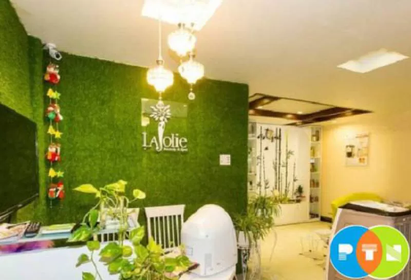 Thi công thảm cỏ nhựa nhân tạo