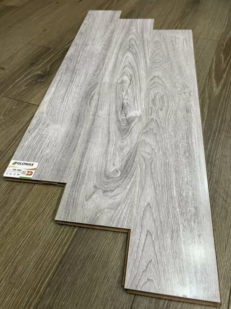 Sàn gỗ GLOMAX 8mm Bóng kính