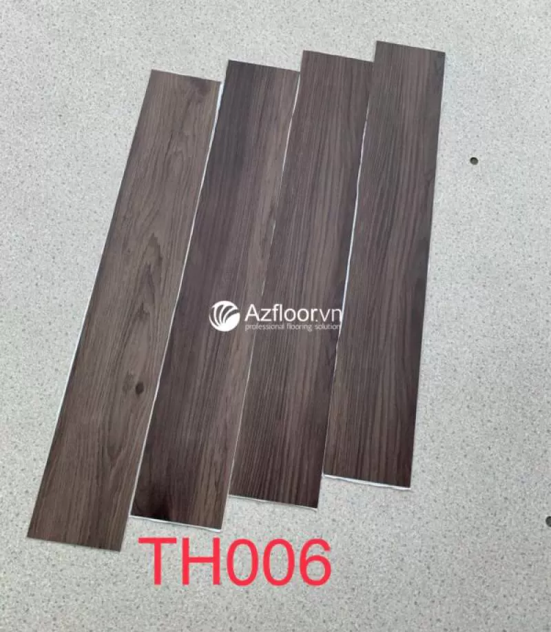 Sàn nhựa keo sẵn th006