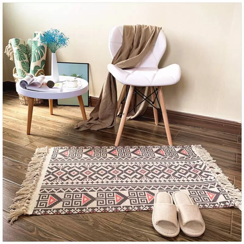 Thảm Trải Sàn Tua Rua Canvas Trang Trí Nordic – Hoa Văn Đỏ