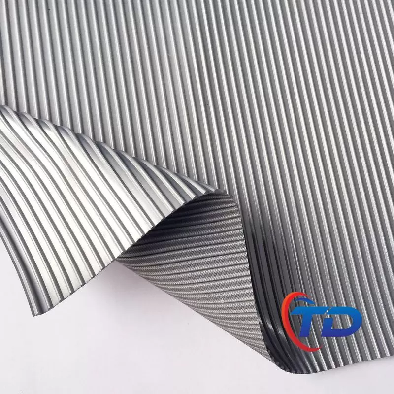 Thảm nhựa sọc dài (Nhiều màu, Nhựa, Trung Quốc)
