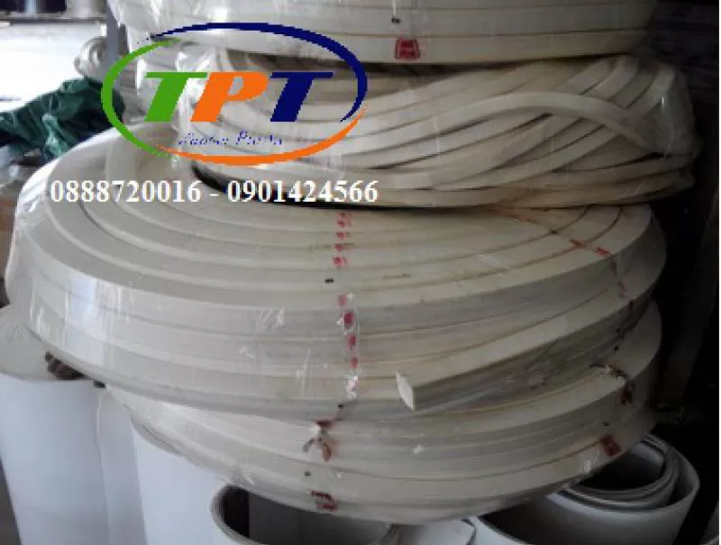 Gioang cao su xốp sợi vuông