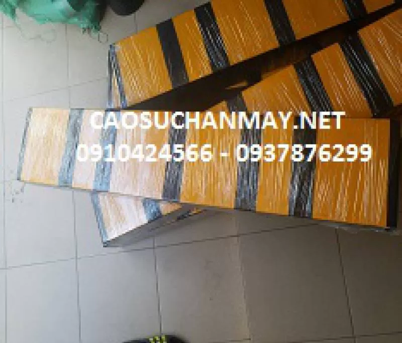 Gia công đệm cao su chống rung 100mmx200mmx1000mmm