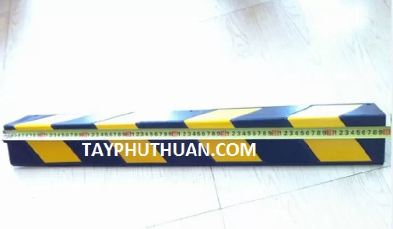 Đệm cao su chữ V 10ly x 100 x 10met