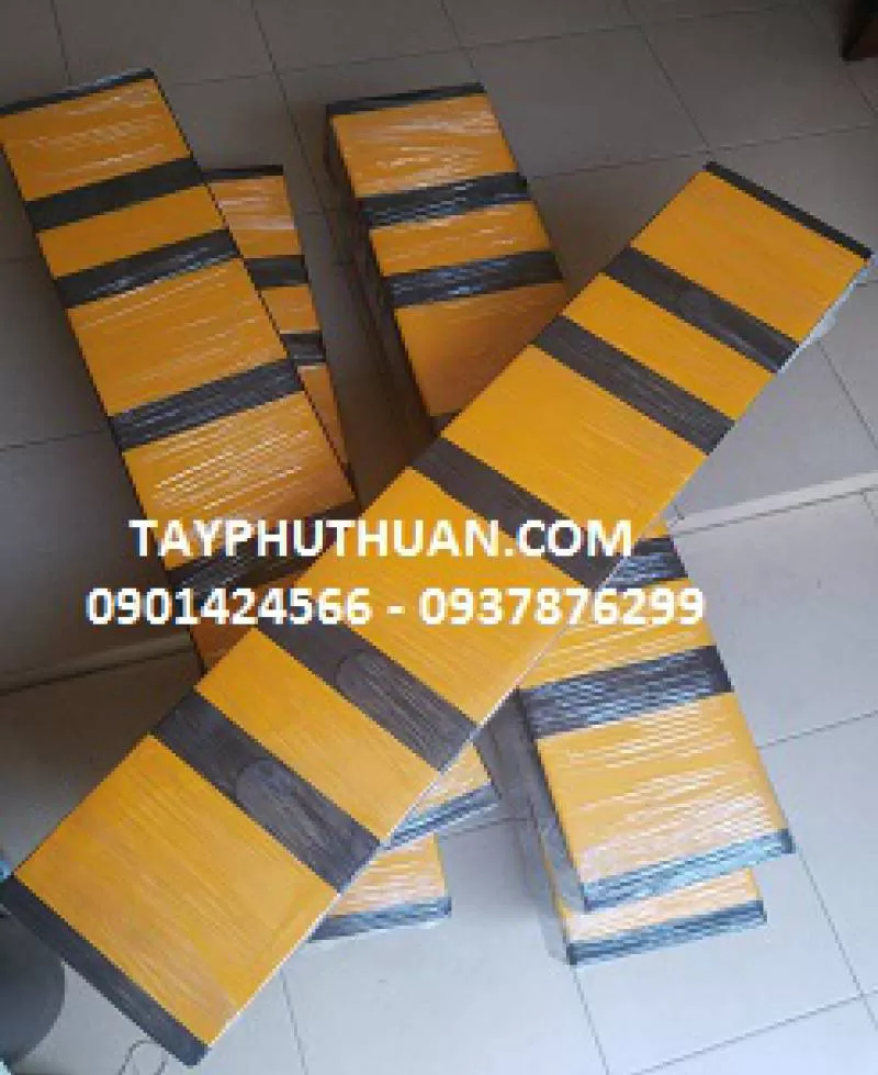 Cao su chống va đập dài 1Mx100mmx200mm