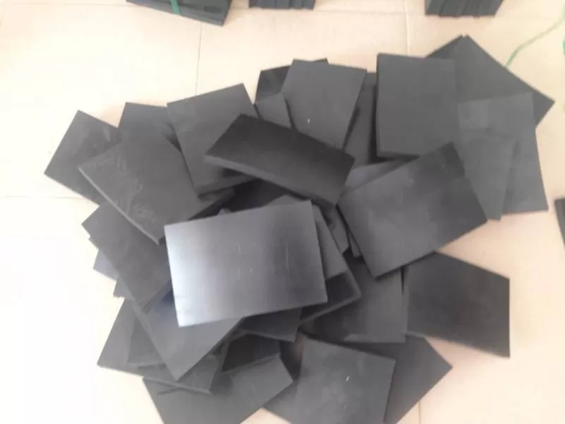 Tấm cao su lót máy