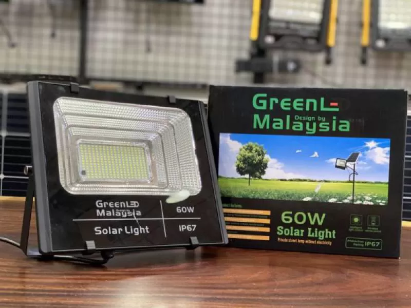 Đèn Pha Năng Lượng Mặt Trời 60w Greenled Malaysia