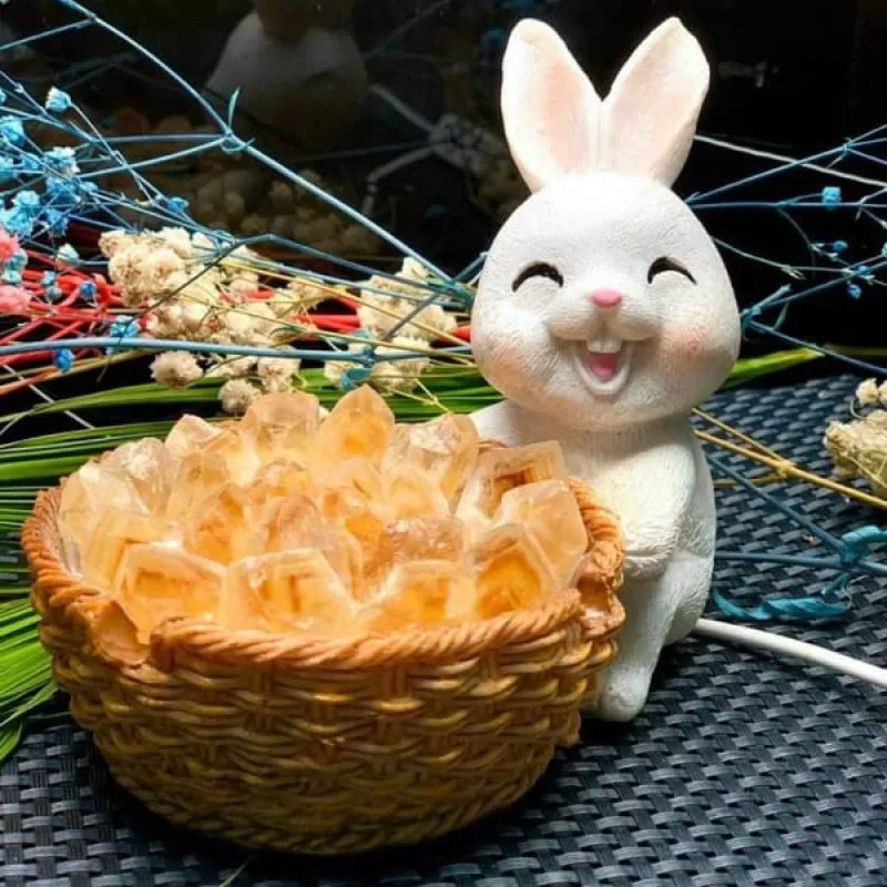 Đèn ngủ tinh thể Thạch anh vàng dáng Thỏ 