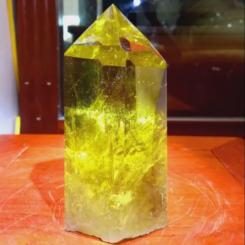 Trụ Thạch Anh Vàng 1,19kg 