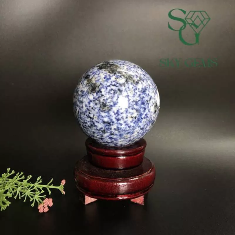 Quả Cầu Sodalite xanh 572g