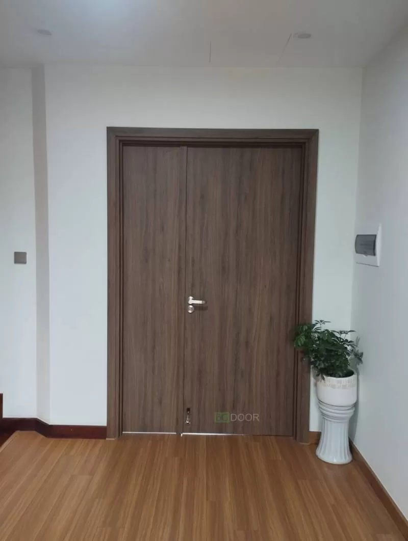 Cửa 2 cánh MDF Laminate LK 4558A lắp đặt tại Starlake Hồ Tây