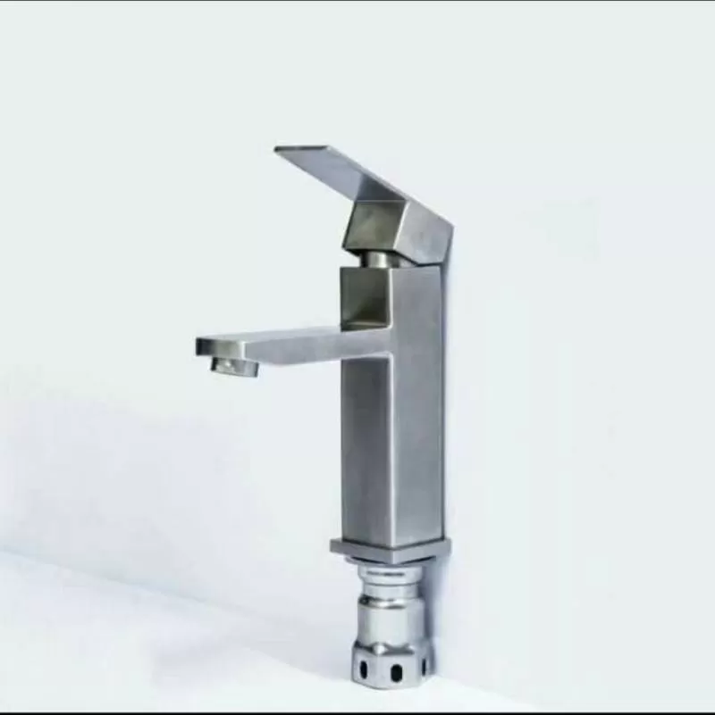 Vòi rửa mặt nóng lạnh Homaya 20cm MT 06