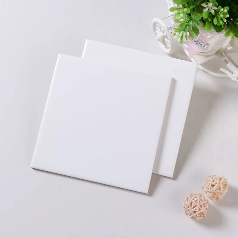 Gạch thẻ Việt Nam KT 150x150mm trắng bóng loại 1 mã STA150150