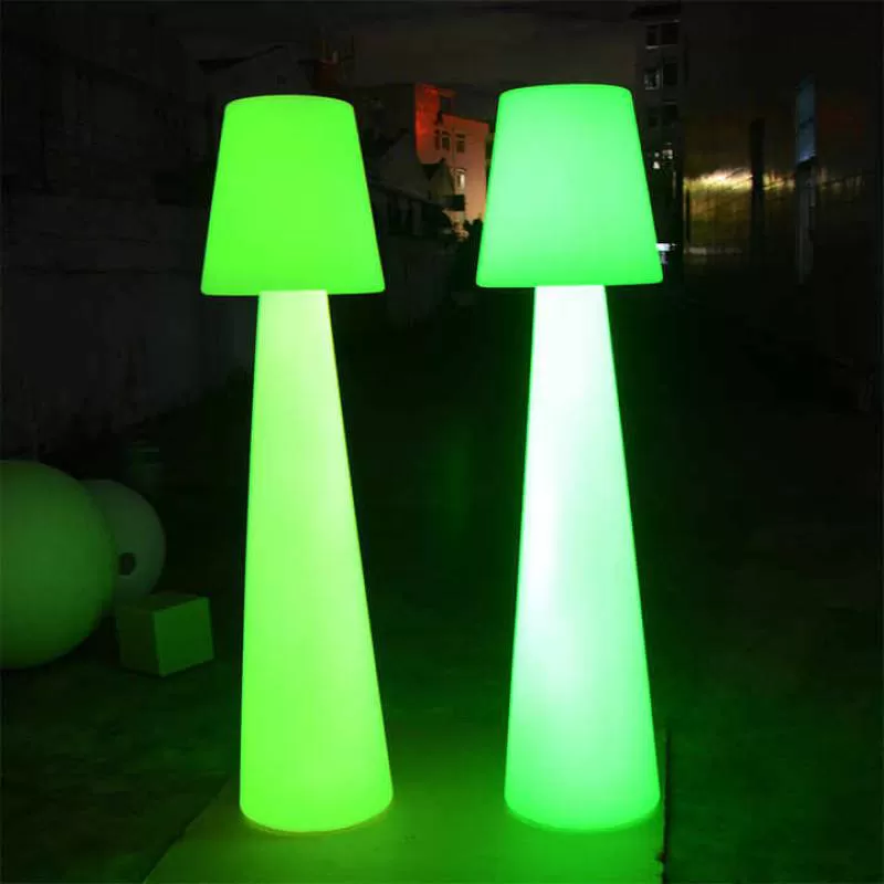 Hotel Outdoor LED Floor Lamp With 16 Colors Changing Remote Control Cordless and Illuminated for Landscape for Christmas