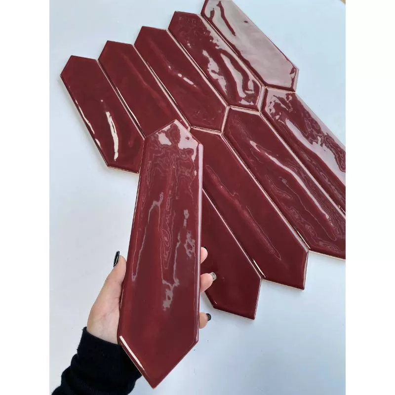 Gạch thẻ mũi tên KT 75x300 đỏ mã 75317J