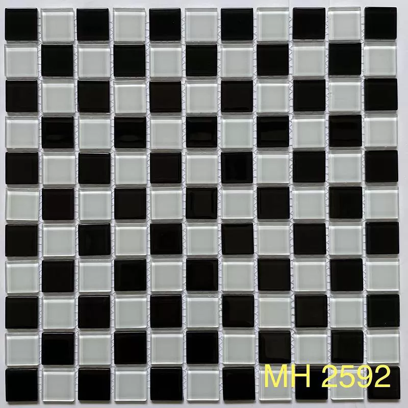 Gạch mosaic thủy tinh 25x25mm mix màu trắng đen MH 2592