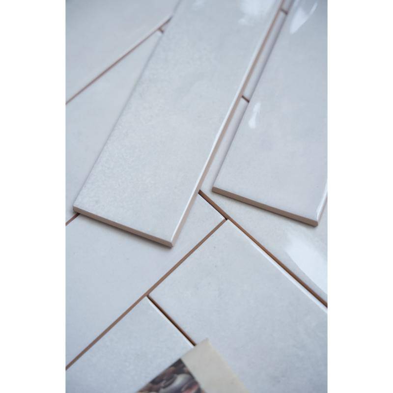 Gạch thẻ bóng lượn mặt KT 75x300mm DS75300