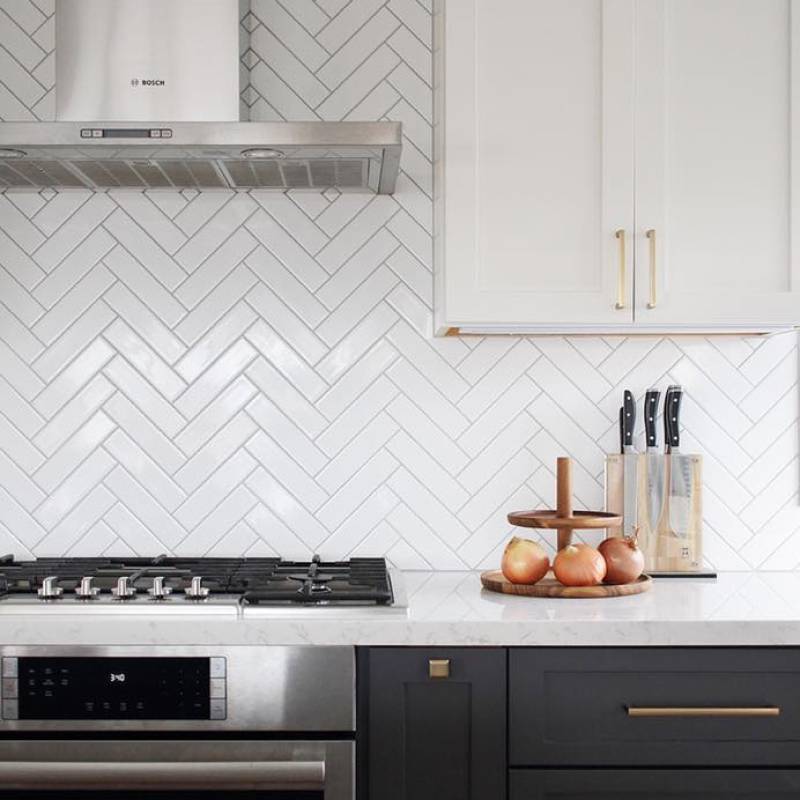 Gạch thẻ cao cấp trắng bóng phẳng KT 75x300mm PSTA75300