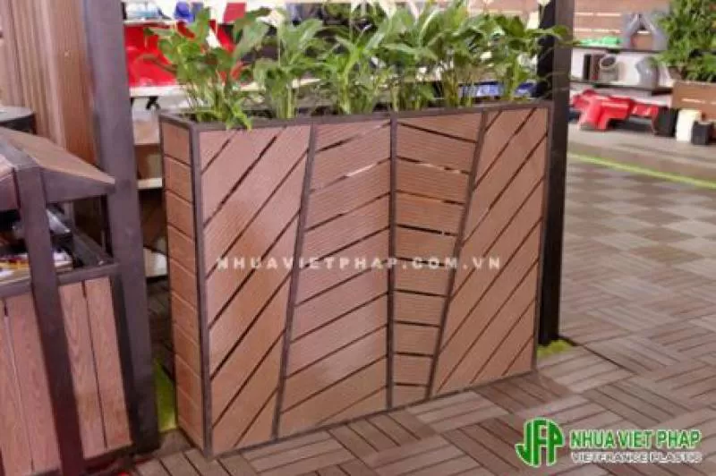 BỒN HOA TRANG TRÍ BH02 – GỖ NHỰA NGOÀI TRỜI VIỆT PHÁP