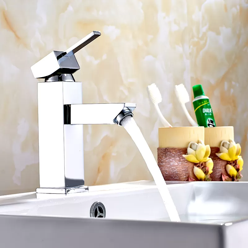 vòi lavabo nóng lạnh vuông