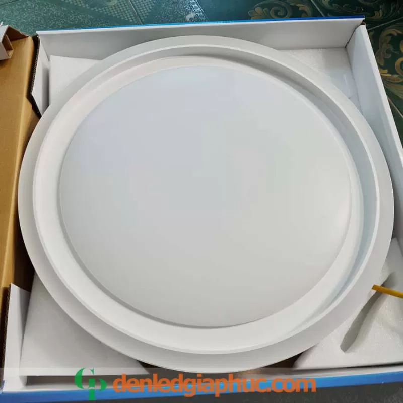 Đèn led ốp trần 46w HIGHLIGHT SMART TLC - 5 chế độ tăng giảm độ sáng