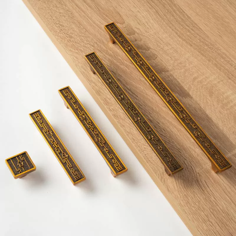 Tay nắm tủ IVAN 10634